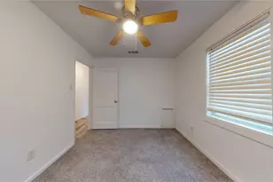 607 W Park St, Sugar Land, TX 77498 - Photo 29