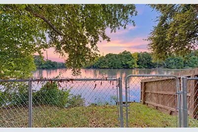 607 W Park Street, Sugar Land, TX 77498 - Photo 41