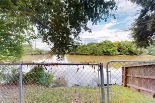 607 W Park St, Sugar Land, TX 77498 - Photo 39