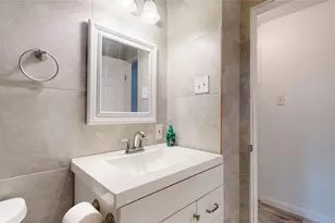607 W Park St, Sugar Land, TX 77498 - Photo 35