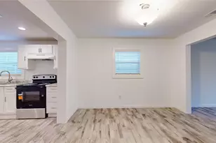 607 W Park St, Sugar Land, TX 77498 - Photo 13