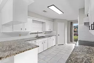 10211 Sagemill Dr, Houston, TX 77089 - Photo 15