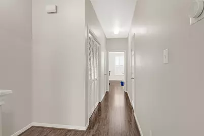 711 W Heights Hollow Lane, Houston, TX 77007 - Photo 15