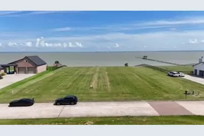 6402 Dow Reef Drive, Beach City, TX 77523 - Photo 11