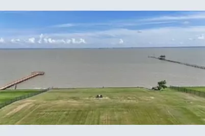 6402 Dow Reef Drive, Beach City, TX 77523 - Photo 17