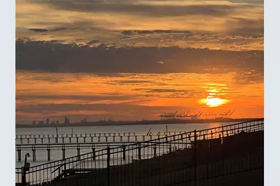 6402 Dow Reef Drive, Beach City, TX 77523 - Photo 7