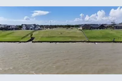 6402 Dow Reef Drive, Beach City, TX 77523 - Photo 13