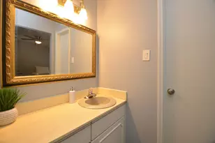 10018 Knoboak Dr, Houston, TX 77080 - Photo 33