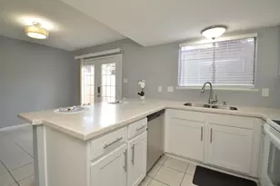 10018 Knoboak Dr, Houston, TX 77080 - Photo 1