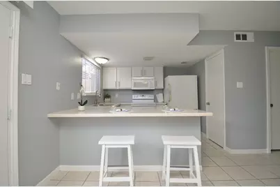 10018 Knoboak Drive #13, Houston, TX 77080 - Photo 3