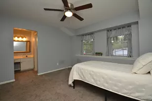 10018 Knoboak Dr, Houston, TX 77080 - Photo 9