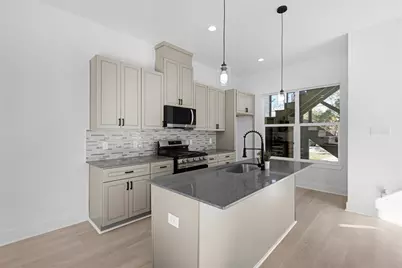 7905 Cora Street #B, Houston, TX 77088 - Photo 7