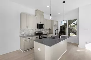 7905 Cora St, Houston, TX 77088 - Photo 7