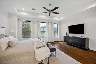 618 E 28th St, Houston, TX 77008 - Photo 17