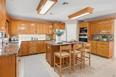 3913 County Road 106, Bay City, TX 77414 - Photo 9