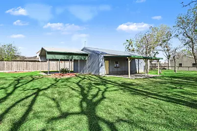 3913 County Road 106, Bay City, TX 77414 - Photo 27
