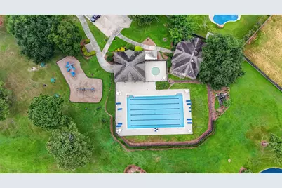 8811 Champion Springs Circle, Spring, TX 77379 - Photo 35