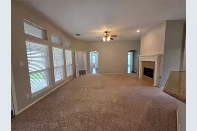 5218 Cottonwood Creek Lane, League City, TX 77573 - Photo 7