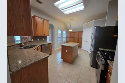 5218 Cottonwood Creek Lane, League City, TX 77573 - Photo 5