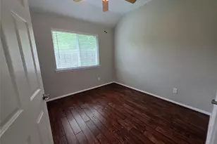 5218 Cottonwood Creek Ln, League City, TX 77573 - Photo 15