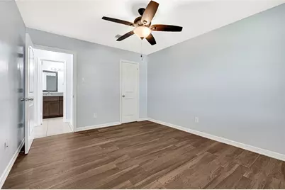 10507 Kirkhall Drive, Houston, TX 77089 - Photo 15