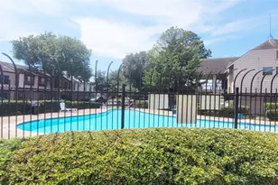 7700 Creekbend Dr, Houston, TX 77071 - Photo 11