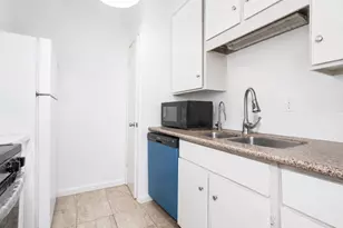 10047 Westpark Dr, Houston, TX 77042 - Photo 13