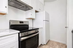10047 Westpark Dr, Houston, TX 77042 - Photo 15