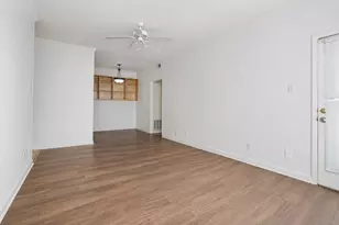 10047 Westpark Dr, Houston, TX 77042 - Photo 11