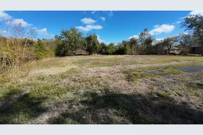 2008 Mlk Blvd, Wharton, TX 77488 - Photo 3