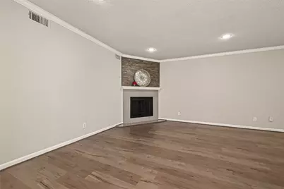 4024 Breakwood Drive, Houston, TX 77025 - Photo 7