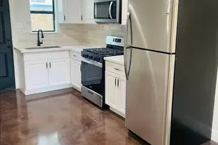 618 E 40th St, Houston, TX 77022 - Photo 3