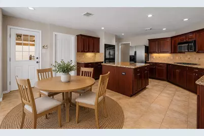 302 Le Doux Oaks, League City, TX 77573 - Photo 9