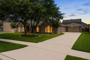 302 Le Doux Oaks, League City, TX 77573 - Photo 33