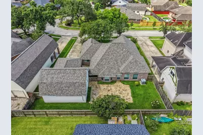 302 Le Doux Oaks, League City, TX 77573 - Photo 23