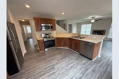 2325 Shady Tree Lane, Conroe, TX 77301 - Photo 3