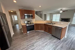 2325 Shady Tree Ln, Conroe, TX 77301 - Photo 3
