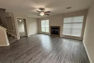 2325 Shady Tree Ln, Conroe, TX 77301 - Photo 5