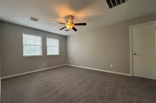 2325 Shady Tree Ln, Conroe, TX 77301 - Photo 7