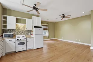 1227 Harvard St, Houston, TX 77008 - Photo 5