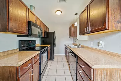 3908 Colorado Avenue, Dickinson, TX 77539 - Photo 5