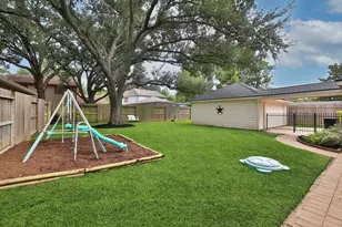 14719 Rio Pinar Dr, Houston, TX 77095 - Photo 41