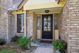 2226 Hidden Creek Dr, Houston, TX 77339 - Photo 5