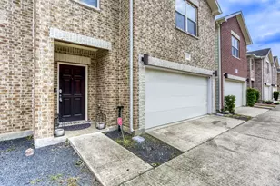 3728 Main Poplar Dr, Houston, TX 77025 - Photo 5