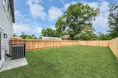 8119 Sterlingshire Street #A/B, Houston, TX 77078 - Photo 41