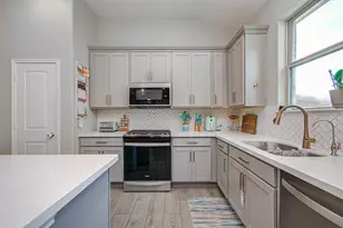 7607 Sirocco Ln, Baytown, TX 77523 - Photo 9