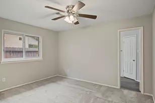 8406 Woodland Willows Dr, Houston, TX 77083 - Photo 19