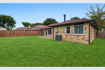 8406 Woodland Willows Drive, Houston, TX 77083 - Photo 25