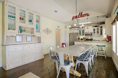 122 Ocean View Drive, Crystal Beach, TX 77650 - Photo 7