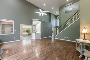 1002 Amesbury Ct, Huntsville, TX 77340 - Photo 5